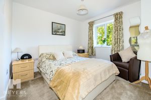 Photo 25- click for photo gallery